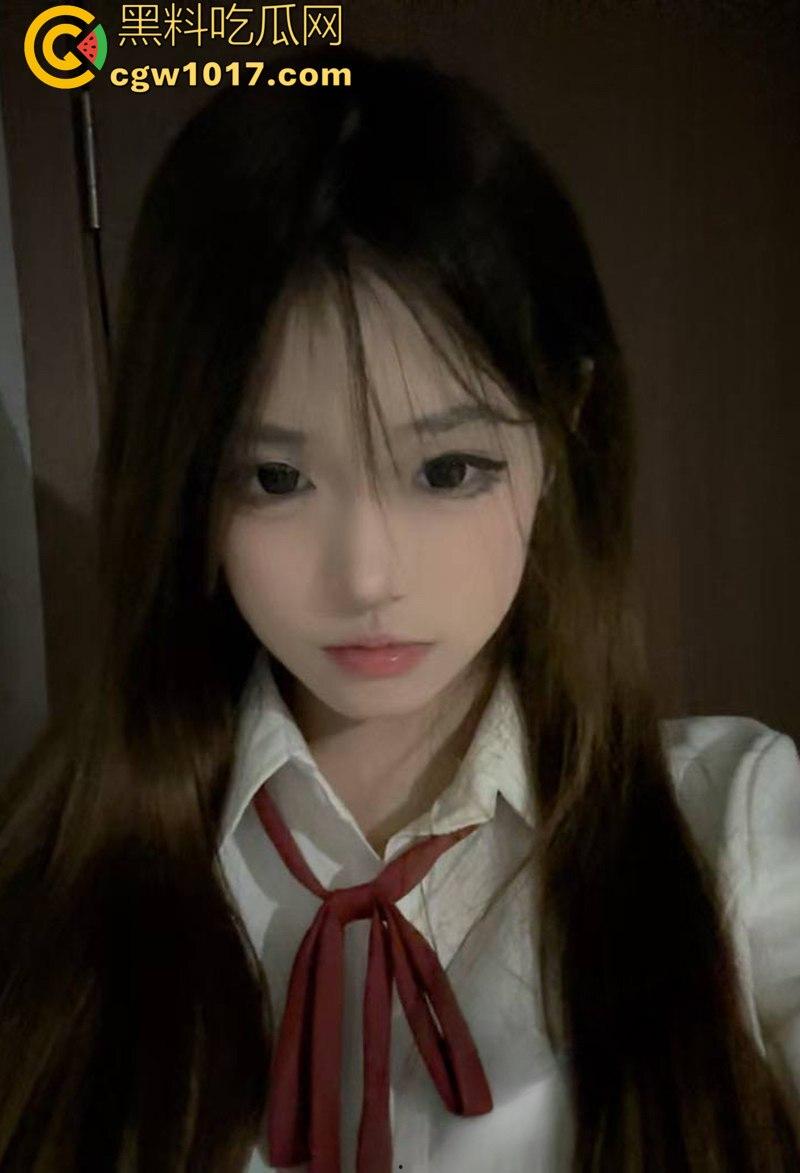 推特顶级网红微密圈福利视频流出!高颜御姐穿着情趣黑丝开裆袜自慰,高潮时淫水喷三米远!