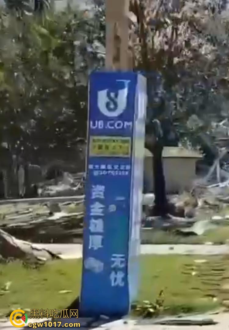 柬埔寨KK园区被血洗清剿!内部实拍曝光:牢笼、血迹、遗留手机触目惊心!