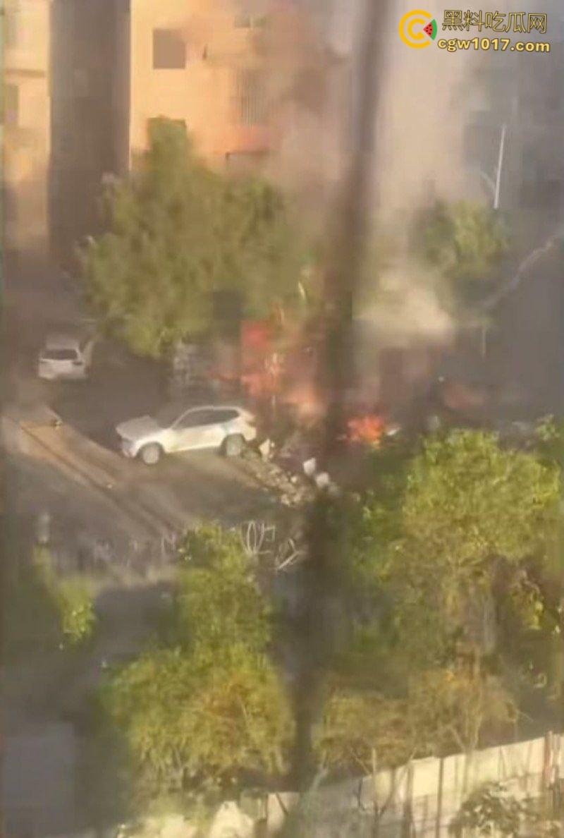 浏阳烟花爆炸事件,勇鑫烟花老板实名举报腐败官员吃分行收贿,被禁卖绝望吃农药,自爆门店轰塌大楼 !