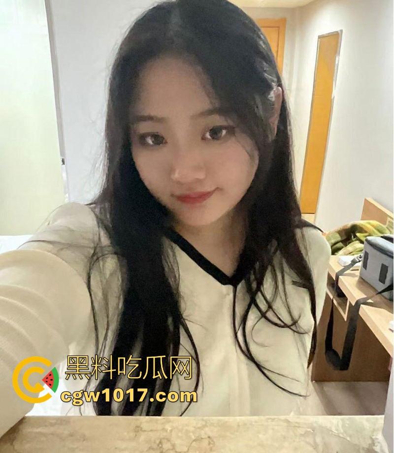 网聊约炮奶子大到夸张,超爱cosplay极品坦克bbw,敢露脸拍巨乳嫩逼,线下真实猛操,狠狠把她征服!