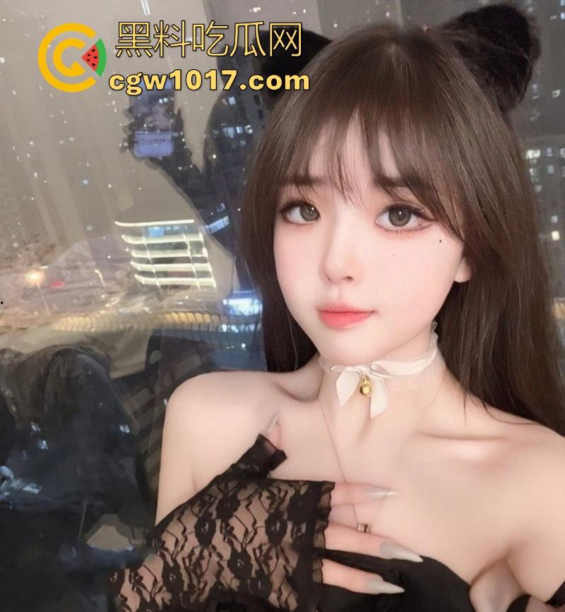 抖音高颜值网红【不要乱倒垃圾】早期私密视频曝光，极品尤物露脸深情口交深喉， 高清无码甜妹人设崩塌！