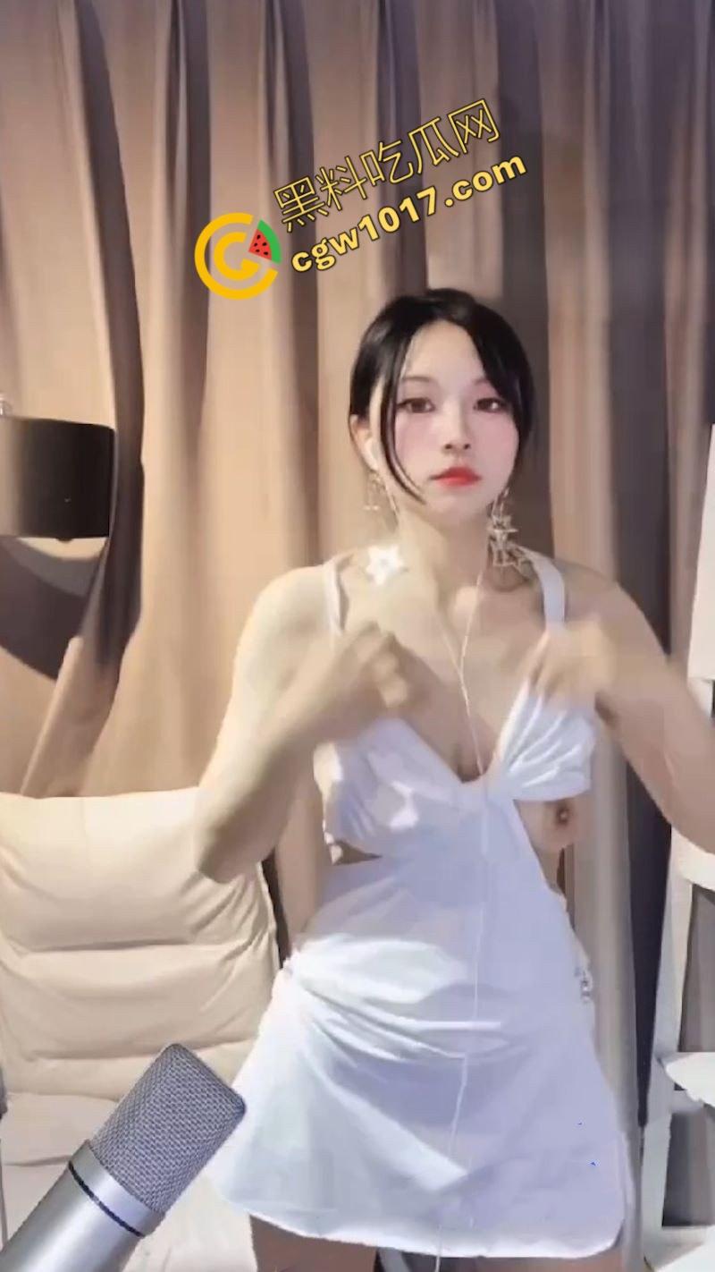 快手抖音网红最刺激走光集锦,暴露美穴美乳,惊艳贴身拍摄,性感迷离,眼力挑战,满足所有视觉欲望!