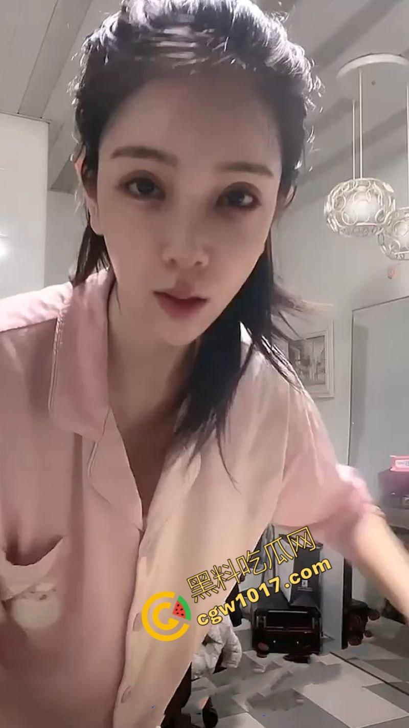 快手抖音网红最刺激走光集锦,暴露美穴美乳,惊艳贴身拍摄,性感迷离,眼力挑战,满足所有视觉欲望!