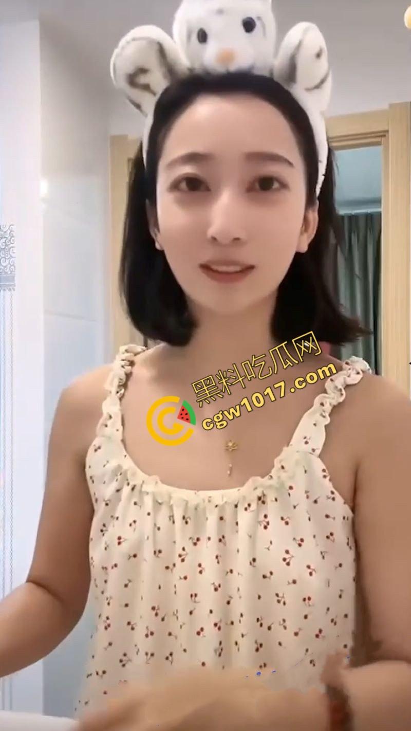 快手抖音网红最刺激走光集锦,暴露美穴美乳,惊艳贴身拍摄,性感迷离,眼力挑战,满足所有视觉欲望!