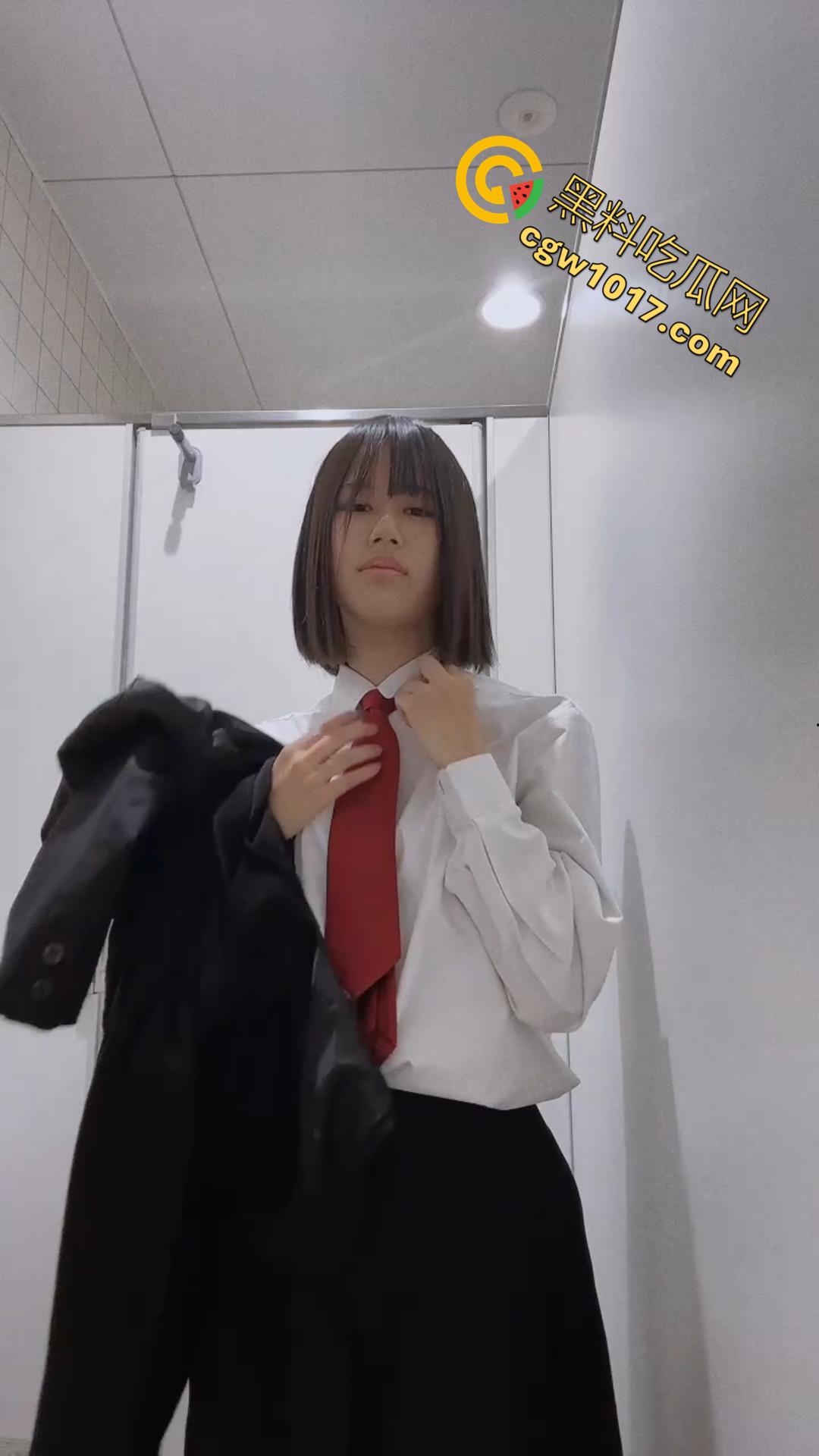 沈阳职高【刘思涵】在宿舍跟金主爸爸网调!抠逼揉奶掰穴特写,不再是别人的白月光 她已经变成了金主专属母狗!