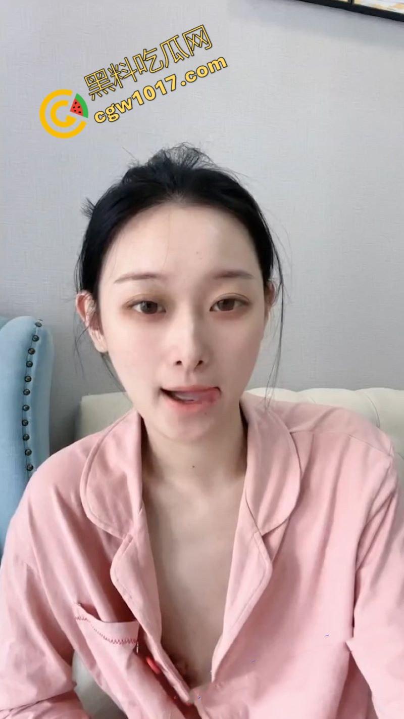 快手抖音网红最刺激走光集锦,暴露美穴美乳,惊艳贴身拍摄,性感迷离,眼力挑战,满足所有视觉欲望!