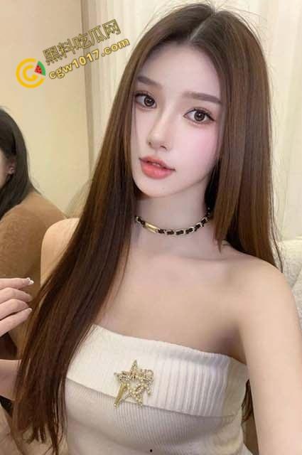 极品尤物CikaiMoon大尺度暴露!穿越稻田,酮体迷人,巨波荡漾,翘臀蹦跳,农民伯伯纷纷回眸,欲火中烧!