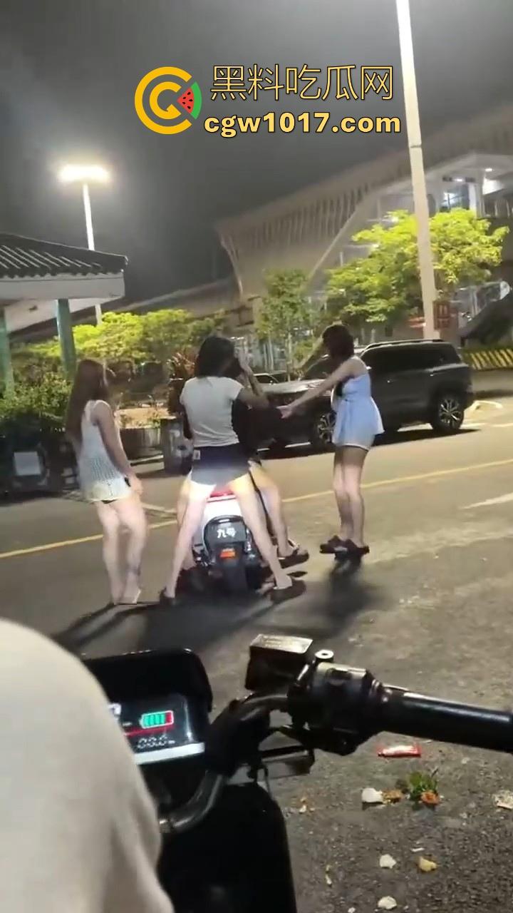 不用怀疑这就是精神小伙的日常操作,睡醒开鬼火搭小妹,游街结束随机解锁小妹酒店操逼,有时候你还不得不服气!