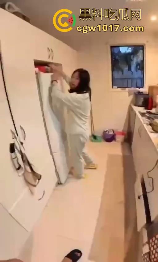 黑人时代已经过去,现在印度人才是顶流!中国妻子贴心呵护印度老公,连爸妈也带回到中国,巴西牛排变异啦!