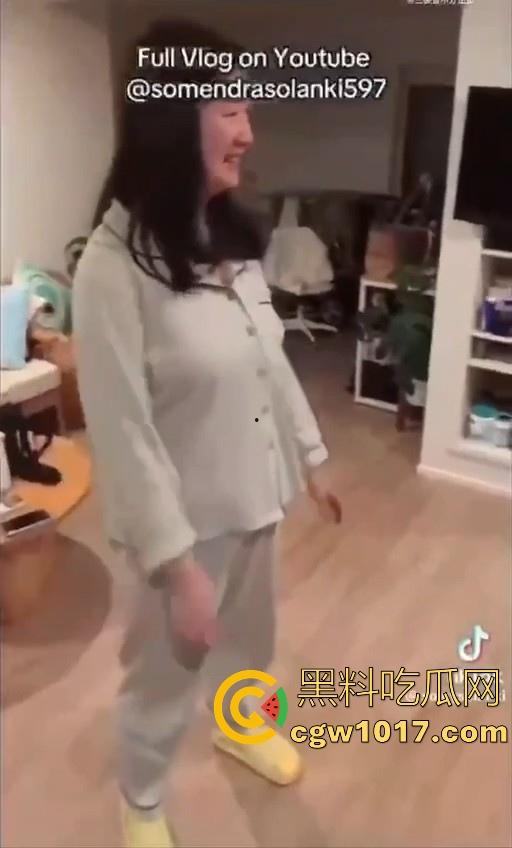 黑人时代已经过去,现在印度人才是顶流!中国妻子贴心呵护印度老公,连爸妈也带回到中国,巴西牛排变异啦!