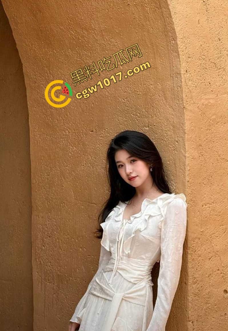 校园女神【王雪柠】翻车！清纯校花淫乱献身网剧圈，成为人尽皆知的饥渴淫娃，火辣娇躯震撼全校