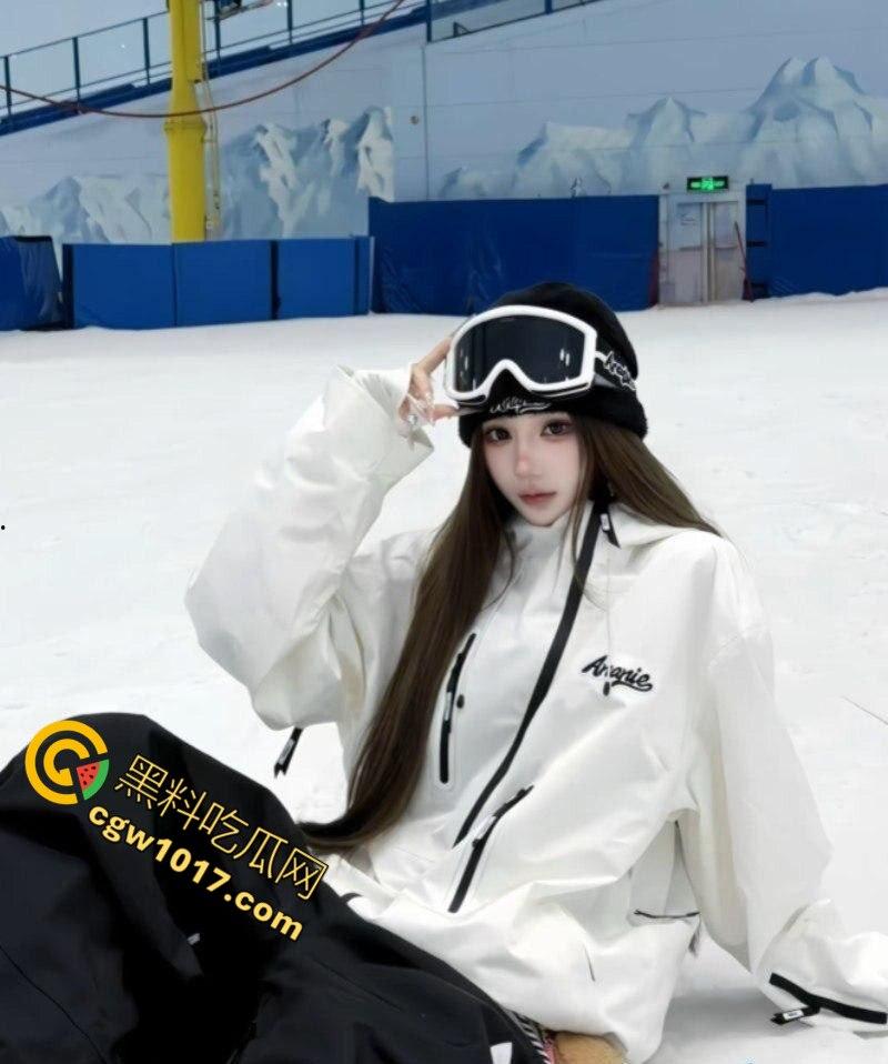 抖音百万级网红 老白不喝酒 被曝拒付3000陪滑费 女主发文控诉 身份却被实锤为外围女 完整版!