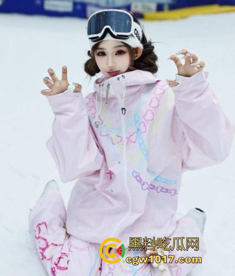 抖音百万级网红 老白不喝酒 被曝拒付3000陪滑费 女主发文控诉 身份却被实锤为外围女 完整版!