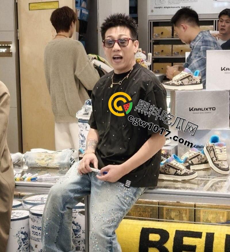 抖音百万级网红 老白不喝酒 被曝拒付3000陪滑费 女主发文控诉 身份却被实锤为外围女 完整版!