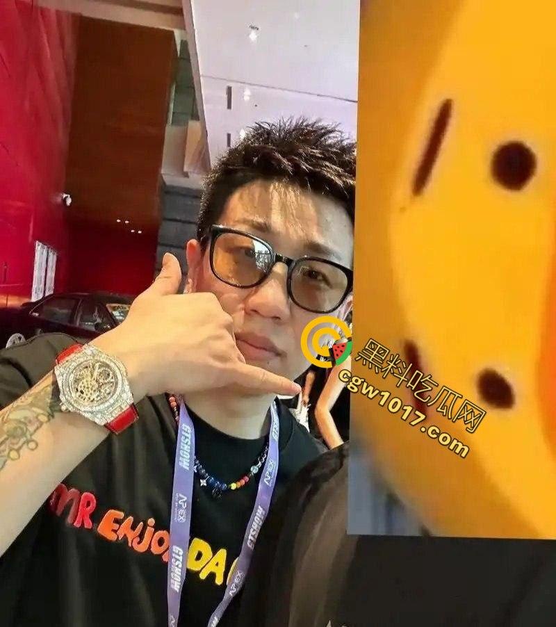 抖音百万级网红 老白不喝酒 被曝拒付3000陪滑费 女主发文控诉 身份却被实锤为外围女 完整版!