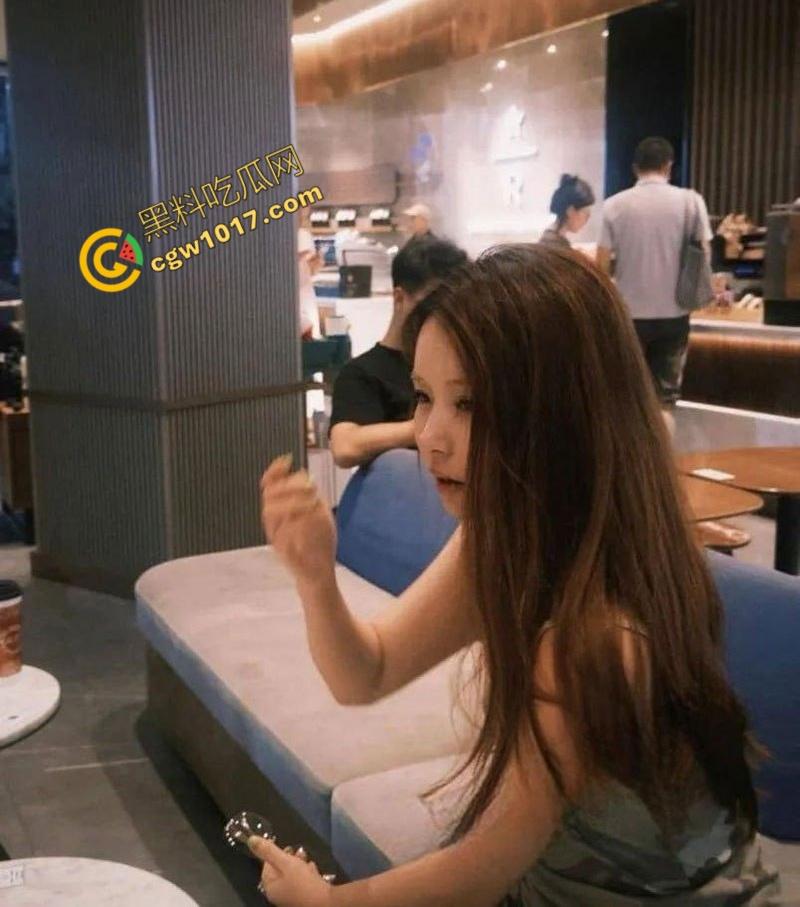 瑜伽小巫女爆艳照!极品博主【高颜嘉】在深圳总统套房内被金主掌控,成妖艳肉便器,反差十足,骚狂见潮!