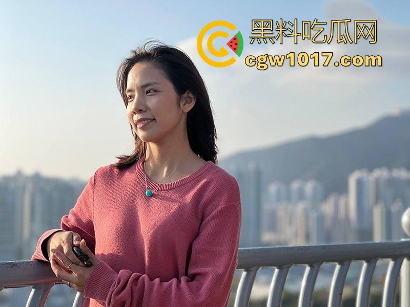 看似颜值不高的熟女少妇，实则这种是做爱的不二选择，熟练的技巧，极具诱惑的挑逗，分分钟让你缴械投降！