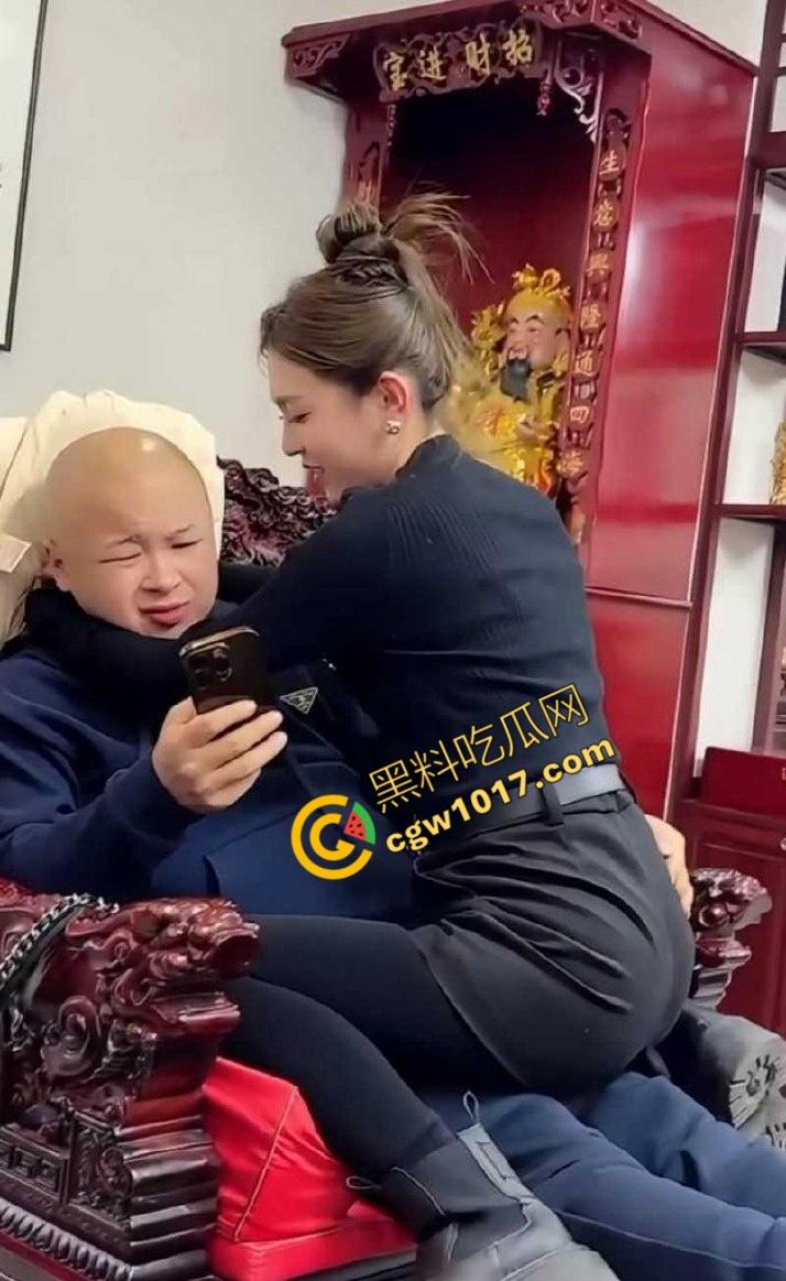 快手千万粉网红【老狗】惊爆丑闻:婚内出轨乱搞、KTV淫乱黑料满天飞!与爱徒【孙佳昕】狂欢,前妻直播爆猛料,裸露内幕掀波澜!