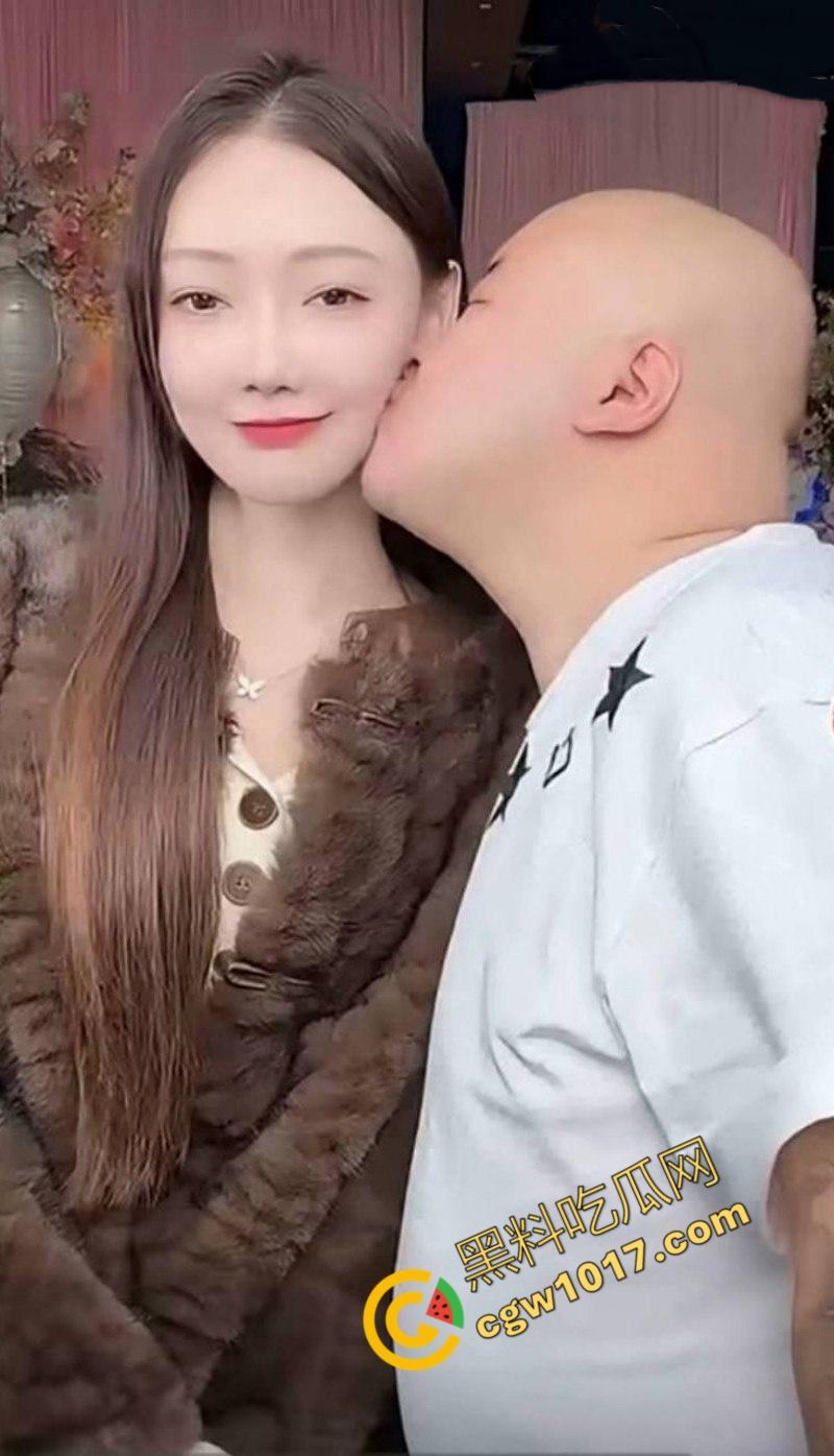 快手千万粉网红【老狗】惊爆丑闻：婚内出轨乱搞、KTV淫乱黑料满天飞！与爱徒【孙佳昕】狂欢，前妻直播爆猛料，裸露内幕掀波澜！