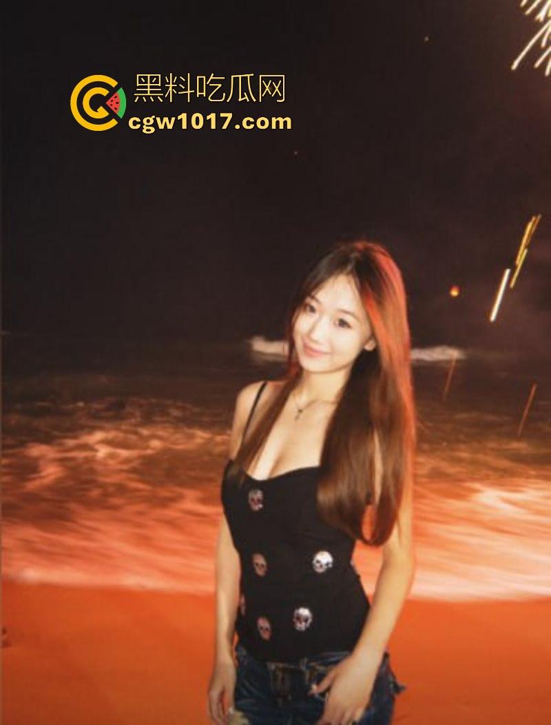 武汉师范学院大三学姐【廖子晴】露脸性爱视频曝光，翘臀高撅摇晃求插眼神饥渴，无套猛冲蜜穴淫液喷溅！