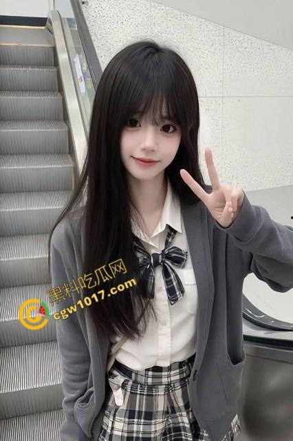 叔叔激情安慰娇羞侄女:甜蜜密会中,美乳爆操,湿润嫩穴疯狂滑动,酒店狂欢,欲望与真情尽显!