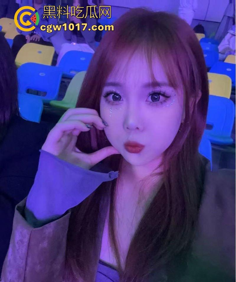 山东潍坊第二医科大学大奶母狗【许沫】欲焰焚身最骚大奶护士,各种骑乘无套猛插,胖是胖了点但胜在够骚!