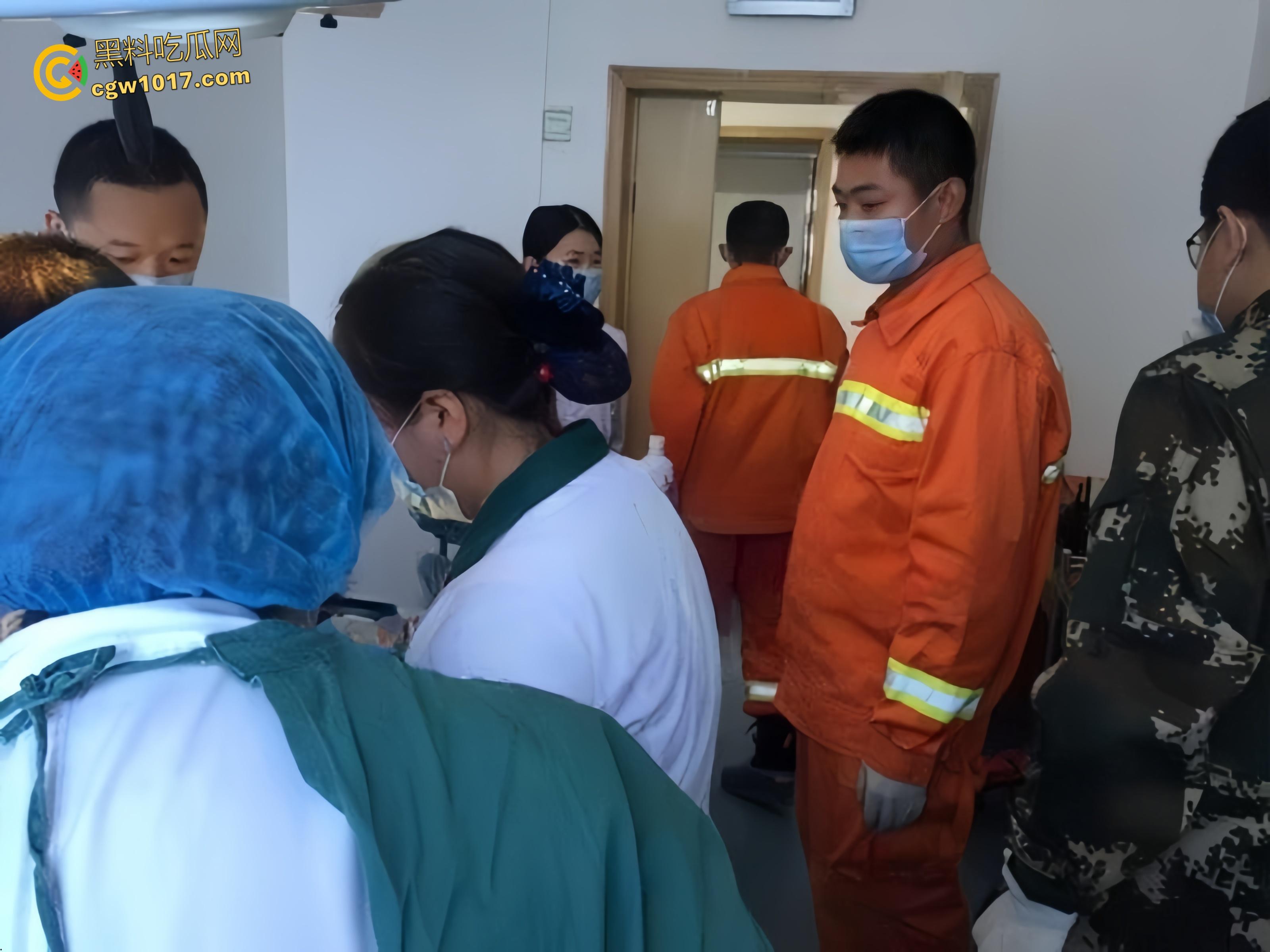 小说照进现实,男子追求刺激螺母自慰,勃起后被螺母卡住,消防人员和医生同时出动,解救被困阴茎 !