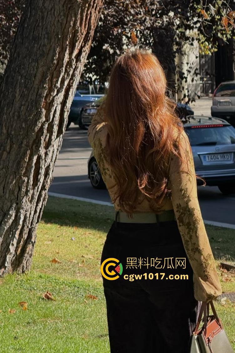 纽约淫妻生完娃后水多敏感,结婚前被5人在阳台趴窗挨操叫声惊路人,老公满足不了只好找留学生,你愿意吗?