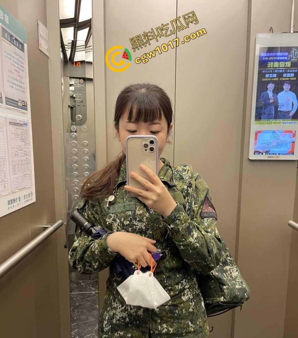 台湾军十军团586旅女兵自慰视频曝光,秘密武器秒杀,“激情战地”瞬间暴露,网友直呼“火辣辣!”!