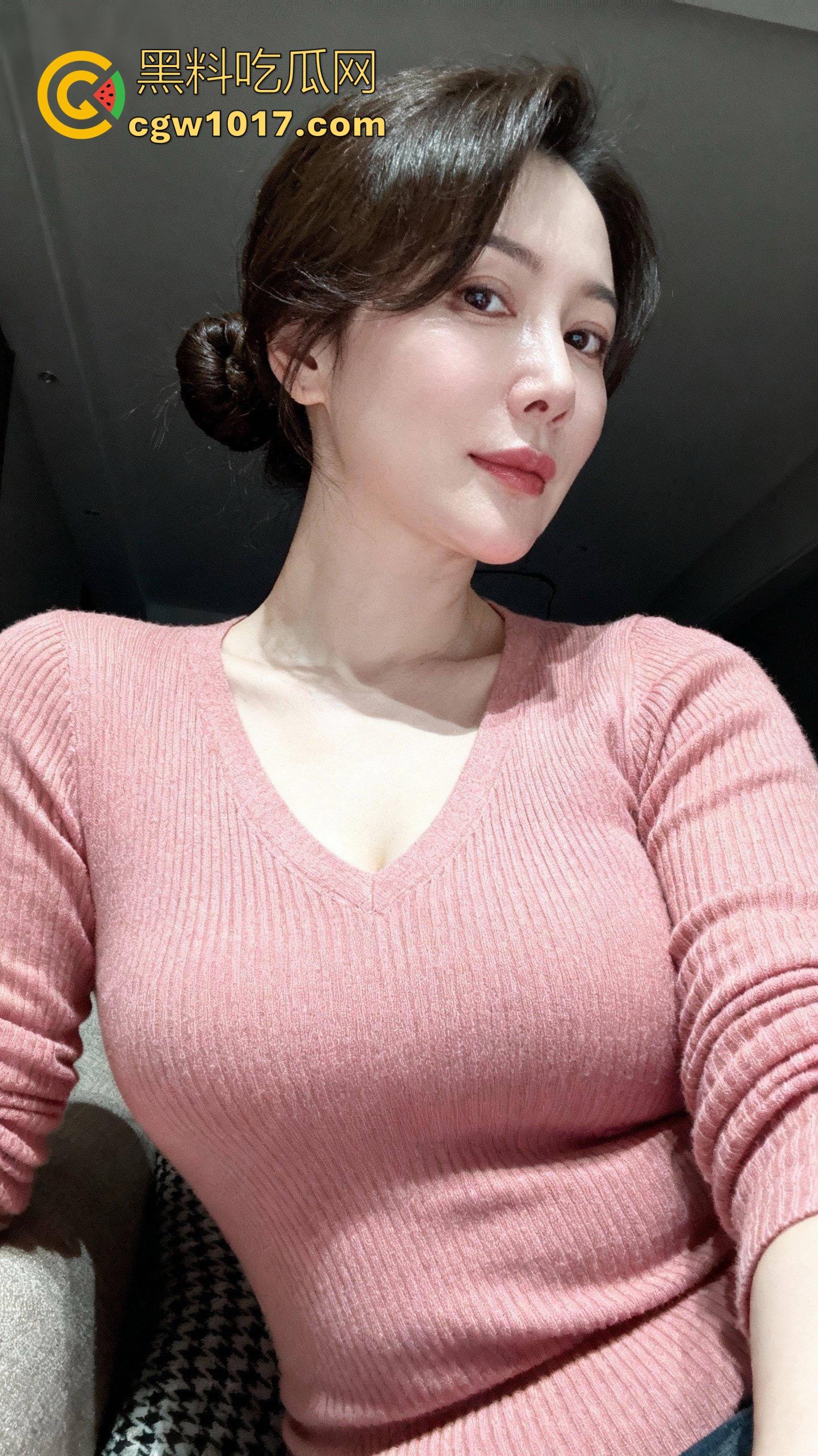 老款A8在线榨精,熟女人妻的极致性爱,露脸口爆内射,大奶肥臀全自动骑乘,熟女犹如酒是陈年的好,越陈越香!