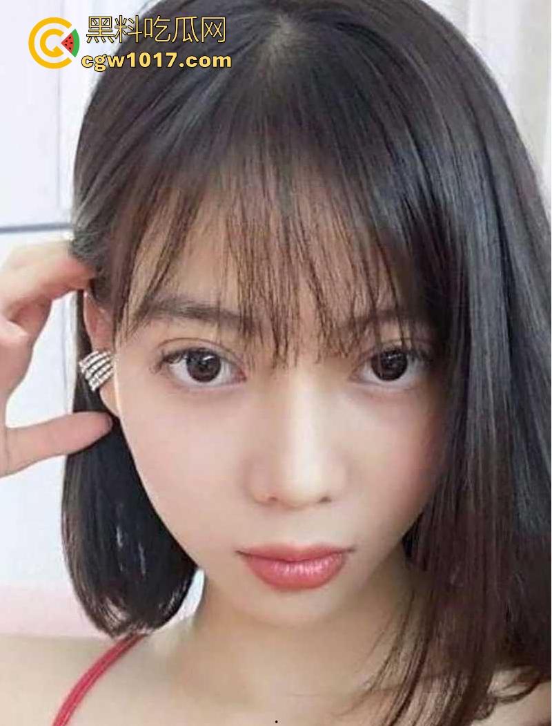 河北职业学院反差母狗【梁微盈】白嫩美乳，却骚浪入骨，频繁出轨约炮，享受每次做爱被满足的过程！