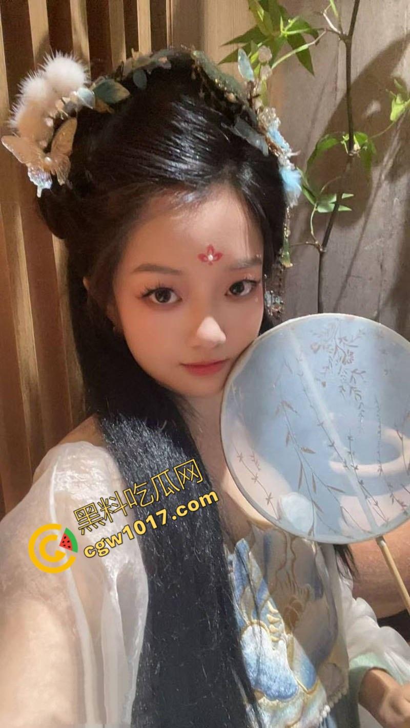 山东妖娆少妇狂野约炮!iPhone17 Pro诱惑下,淫声浪语不断,猛男直插猛射,浪叫不止,浓精灌满她痉挛的骚穴