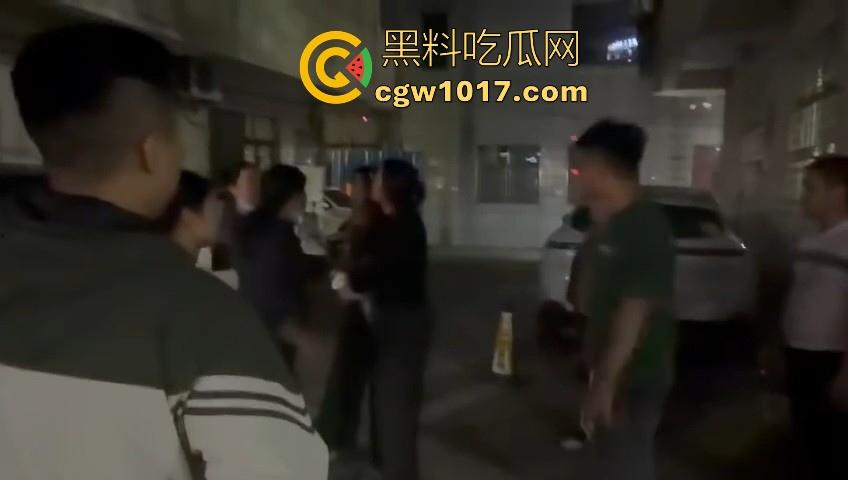 不是哥们你海角看多了吧?上门女婿搞完老婆还不够,把幼师侄女也操了,你这还真实践上了!