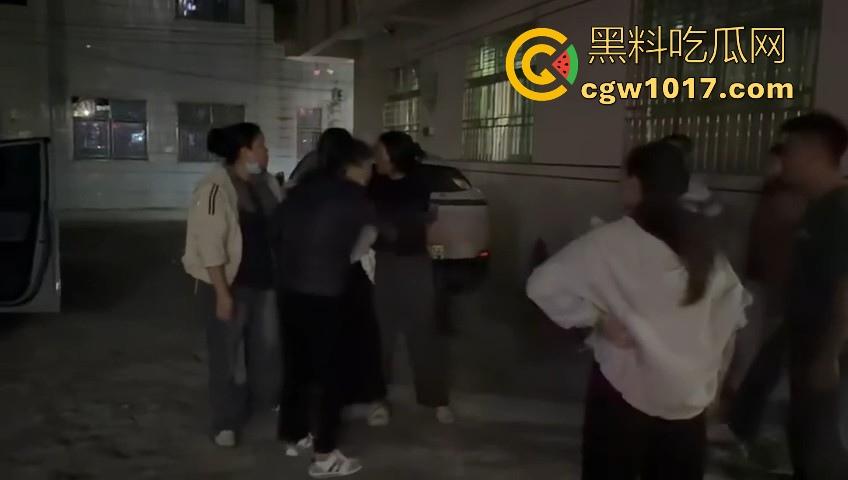 不是哥们你海角看多了吧?上门女婿搞完老婆还不够,把幼师侄女也操了,你这还真实践上了!