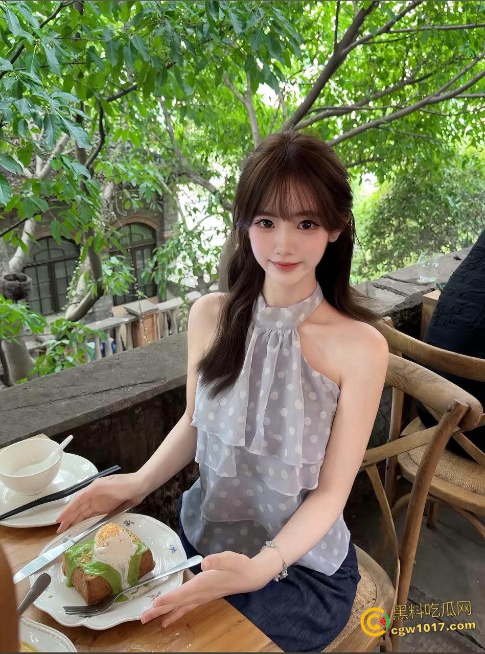 趁着万圣节和女儿玩cosplay,穿着头纱白丝小皮鞋,趴在床上任我操嘴,后入猛草极品翘臀,扶着腰全射在馒头小穴里 !