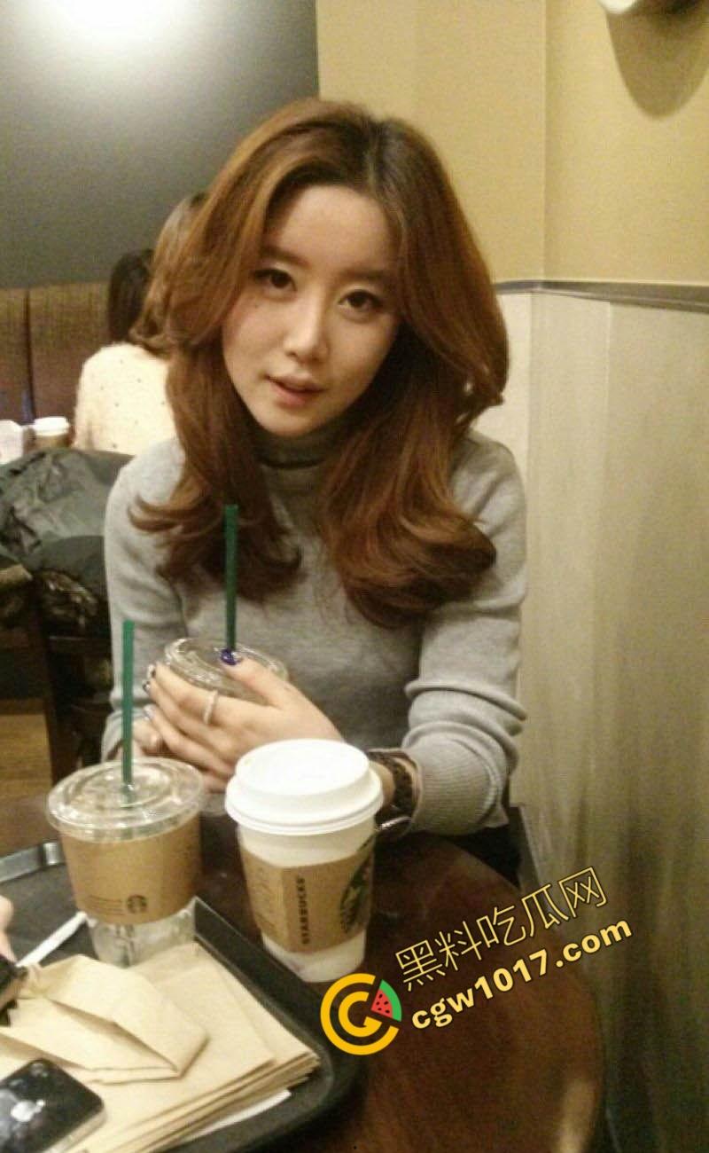 韩国暖男杀手【朴研兮】性感勾魂,私密视频疯传,财阀3P调教,骚穴高潮迭起,淫水白浆齐飞,女神私下尽显母狗本色!