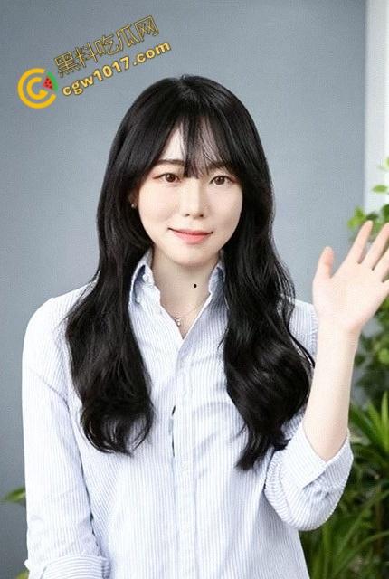 韩国职场女神【姜允瑟】出轨老公兄弟被曝光！OL套装下的淫荡本性，巨根深喉吞吐、迷离娇喘，极致欢爱爆红色瓜料！