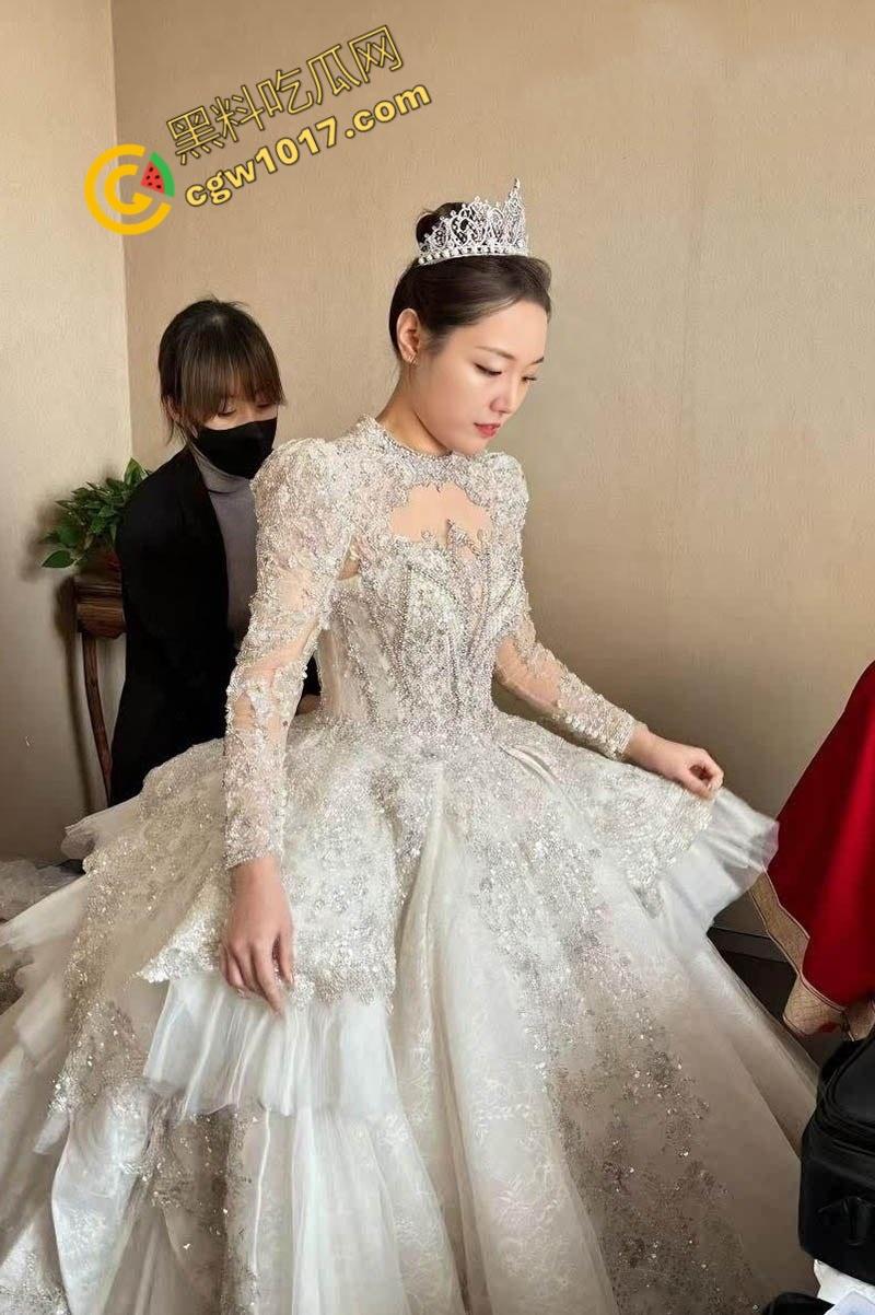 厦门人妻【刘思琪】婚前狂热自慰视频曝光!外表甜美内心淫荡,自慰镜头惊艳惊骇,私密桃色春光瞬间爆炸全网!