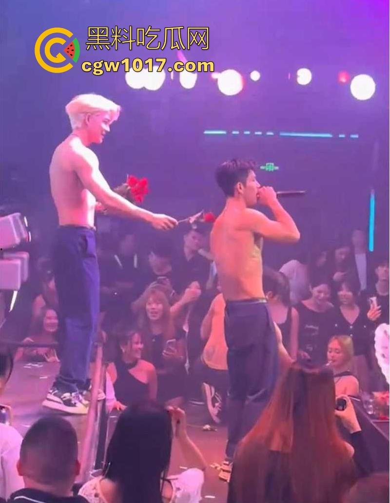 经济下行的今天KTV会所男模都变得正规化，每个言行举止都有规定，颜值只是入场券，想赚的更多那就得更努力！