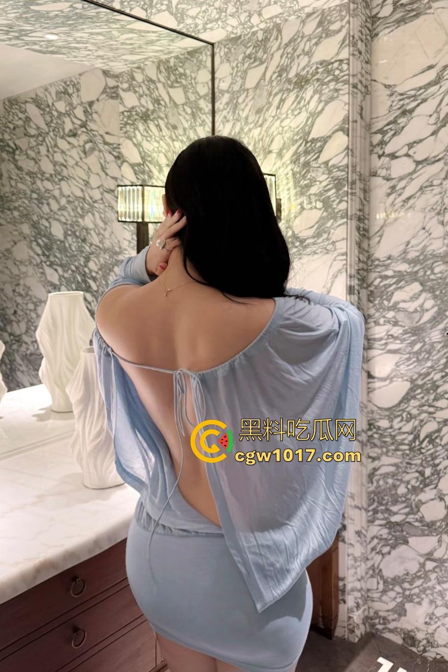 反差猫娘cosplay乐乐,假尾巴塞肛门摇屁股,被男友写“乐乐是爸爸的小母猫”,口交如打桩机疯狂深喉!