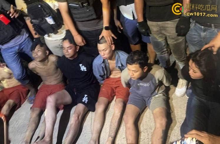 柬埔寨劫法场，黑衣大嫂一人一枪为爱冲锋，递枪救走6名同伴，现在每个大哥心中都有一个越南大嫂梦 ！