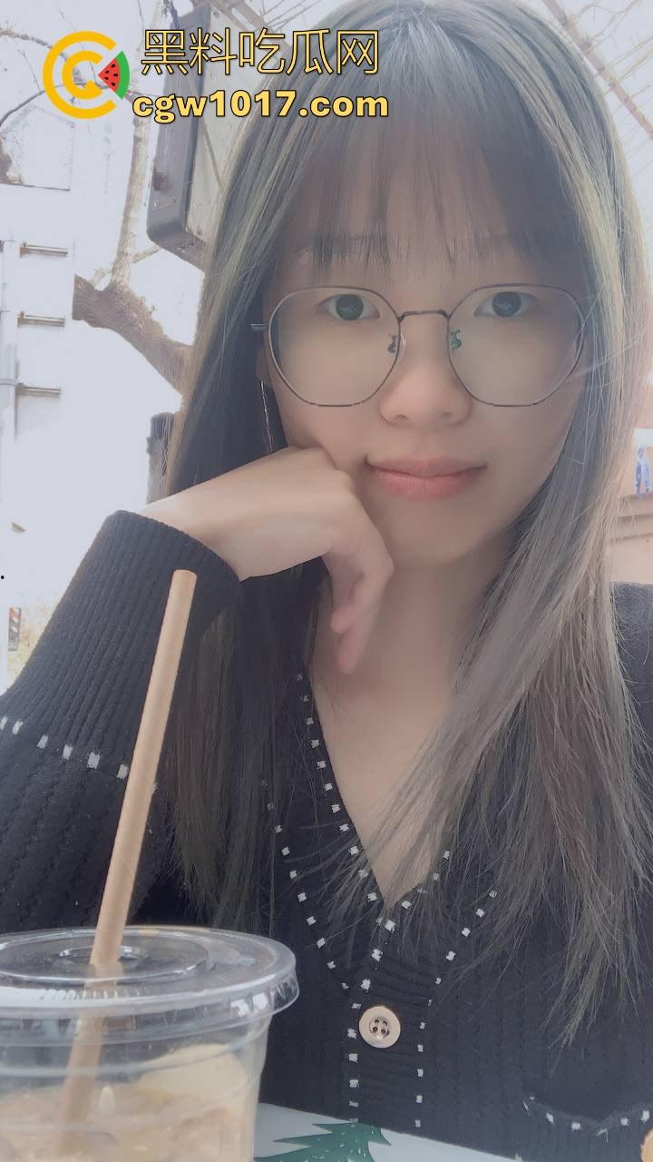 澳洲墨尔本大学清纯邻家【徐秀曼】极其淫荡反差，被学弟无套深插肥美肉鲍 ，学霸美女做爱非常淫骚！