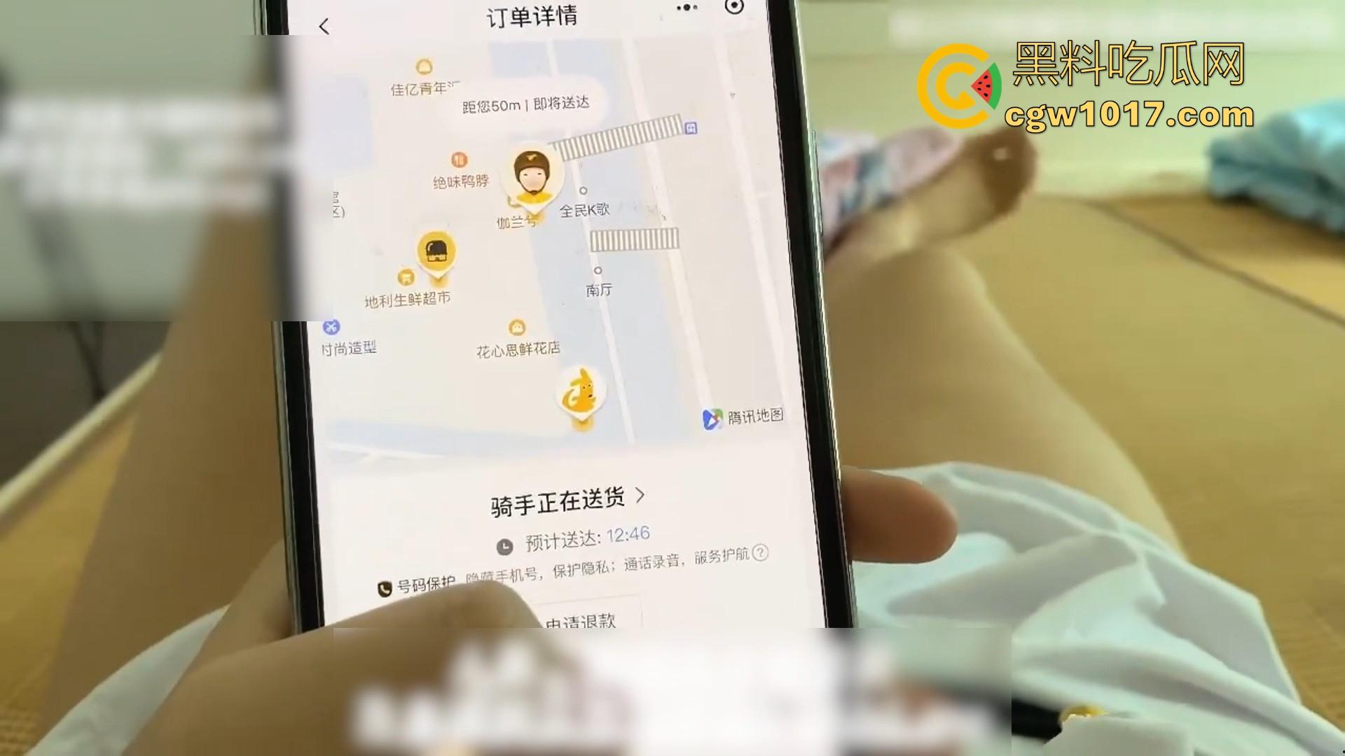 这是美团投资新拍的宣传片吗?送餐还有巨乳嫩逼全自动骑乘,不射出来还不让走,又想骗我去送外卖!