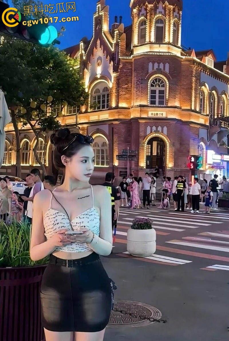 富二代约炮大神【fkabuto】,约炮汕头极品御姐视频流出,露脸口交挑逗不断,口交堪比技师,多姿势爆操浪叫连连!