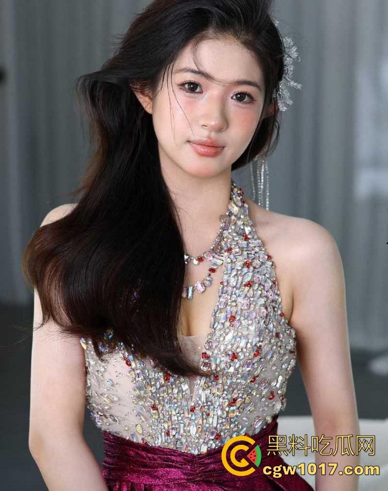 武汉大学流行音乐系【李晓语】为达目的陪睡娱乐圈大佬,敏感娇躯遭暴操爽到颤抖,曾经的高傲女神沦为了舔舐母狗!