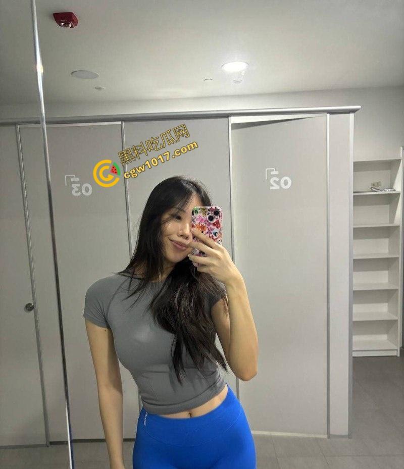 上海健身私教【李菁】为了业绩勾引学员:巨乳白虎,勾魂密会,裸体迷人曲线,极品逆天颜值,惹火学员狂插!