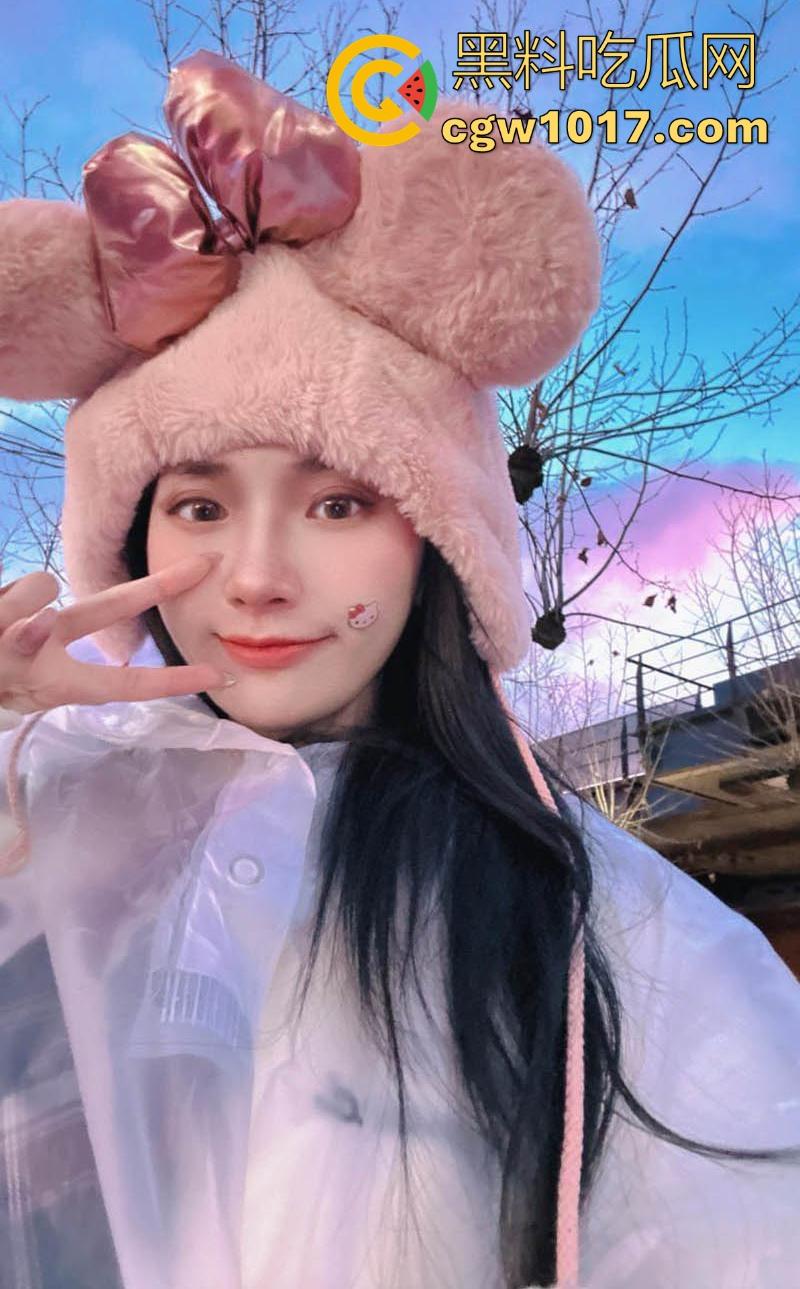 杭州设计公司高颜值前台【廖渔颖】公司高冷御姐生人勿近,私下黑丝母狗狂吮猛男大屌,高潮失禁潮喷浪叫销魂!