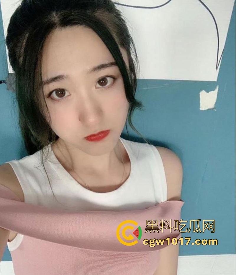 辽宁工商学院【廖齐柔】清纯外表下淫乱至极,实习工作期间与同事约炮做爱,男友怒爆露脸视频报复!