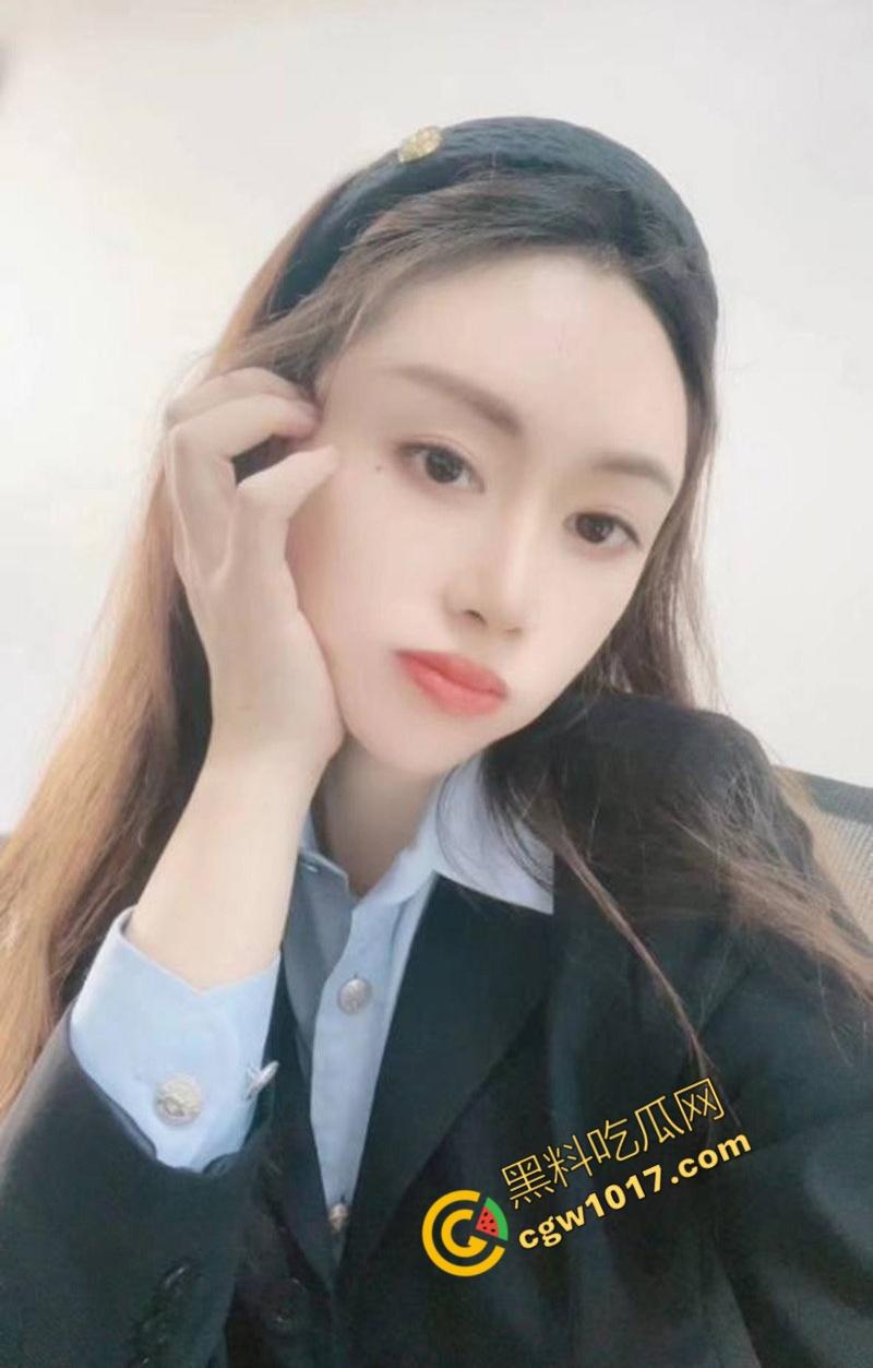 湘西美艳淫娃【宫佳怡】性爱大曝光:迷人巨乳、修长大长腿,深喉口交,猛烈抽插,淫叫连连,分分钟喷发!