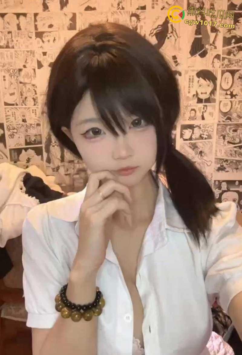 清纯学妹网黄【超级困】,顶级稚感神颜尤物,白衬黑丝摇奶狂舞,全裸漏乳掰穴挑逗,淫骚抠弄自慰狂摇 !